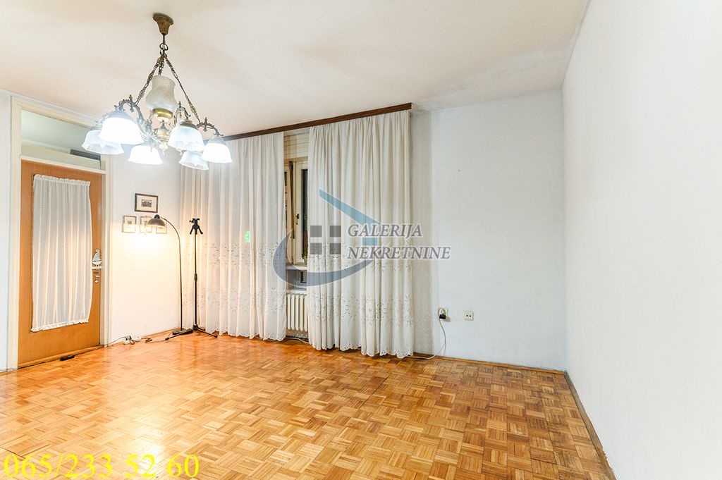 Vračar  Karađorđev park   Nebojšina 73m2 2