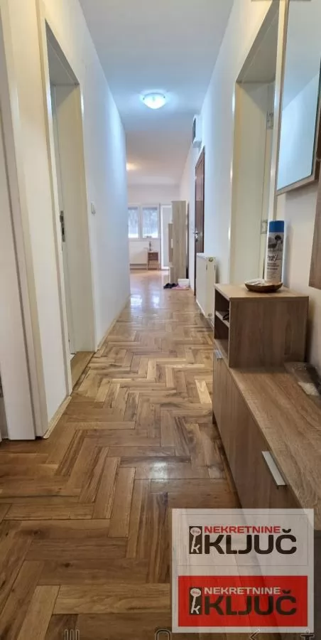 ADICE IZDAJE SE TROIPOSOBAN NAMEŠTEN STAN 16