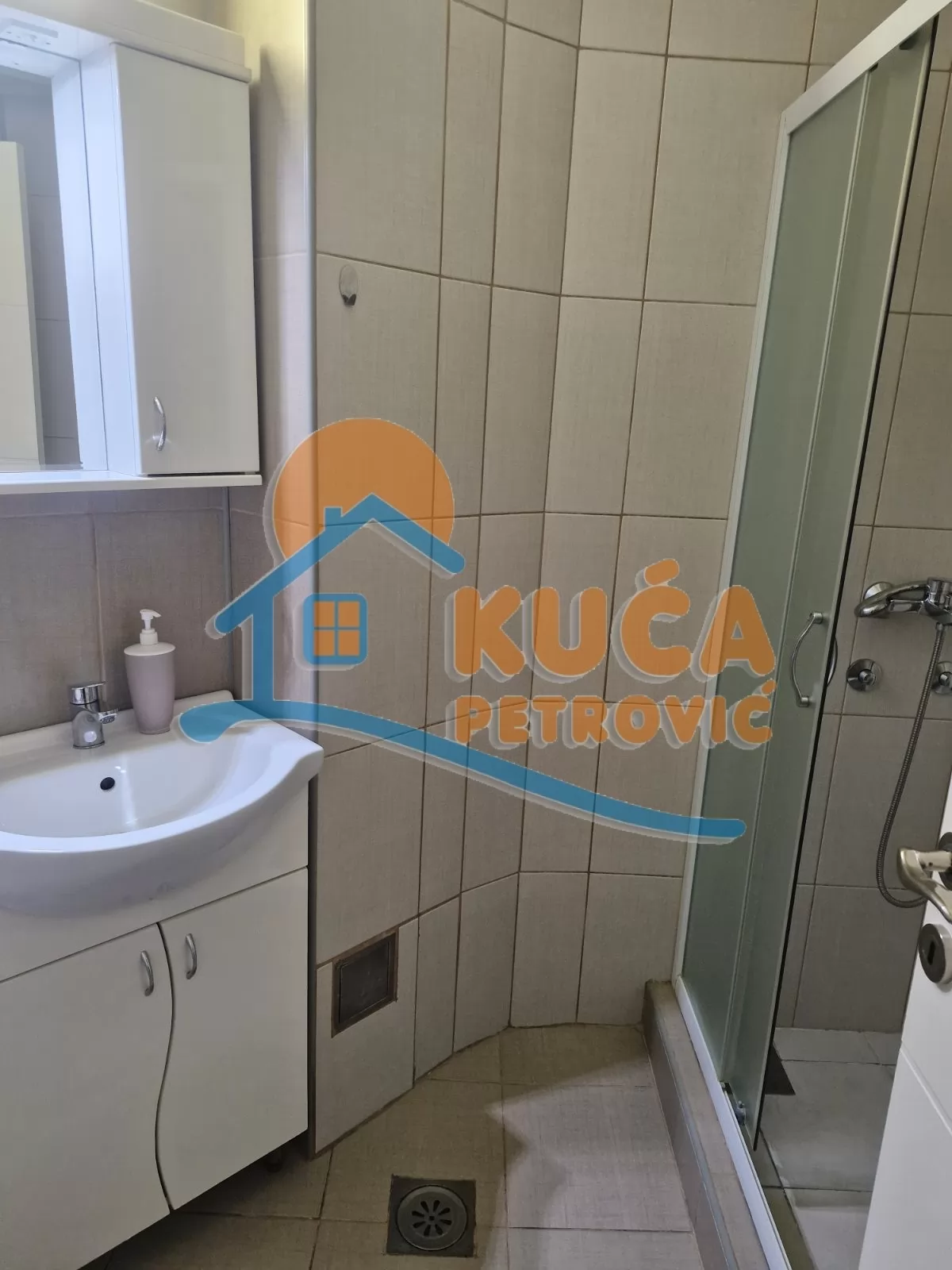 Jednosoban stan, 44 m2, Filozofski fakultet, Ćirila i Metodija ID: i-016102 9