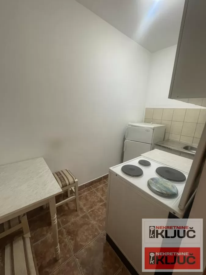 NOVA DETELINARA IZDAJE SE NAMEŠTENA GARSONJERA 11