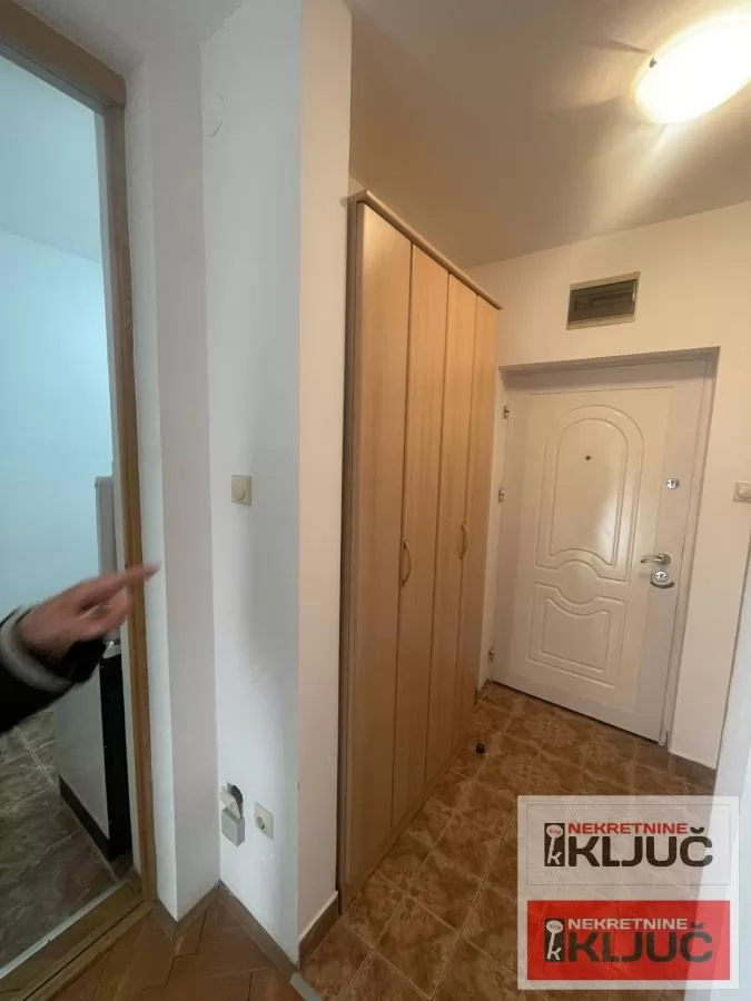 NOVA DETELINARA IZDAJE SE NAMEŠTENA GARSONJERA 6