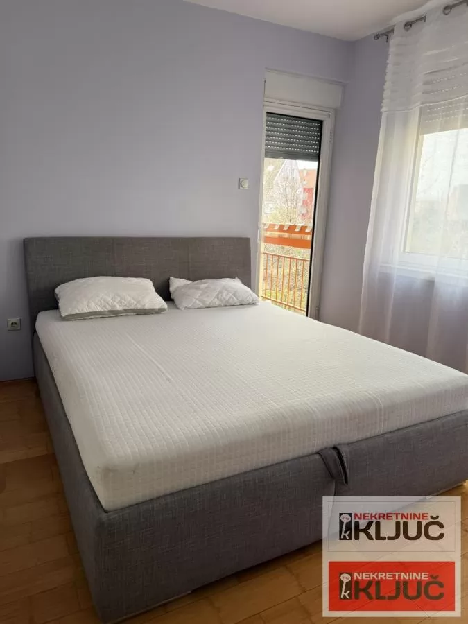 ROTKVARIJA IZDAJE SE JEDNOIPOSOBAN NAMEŠTEN STAN 10