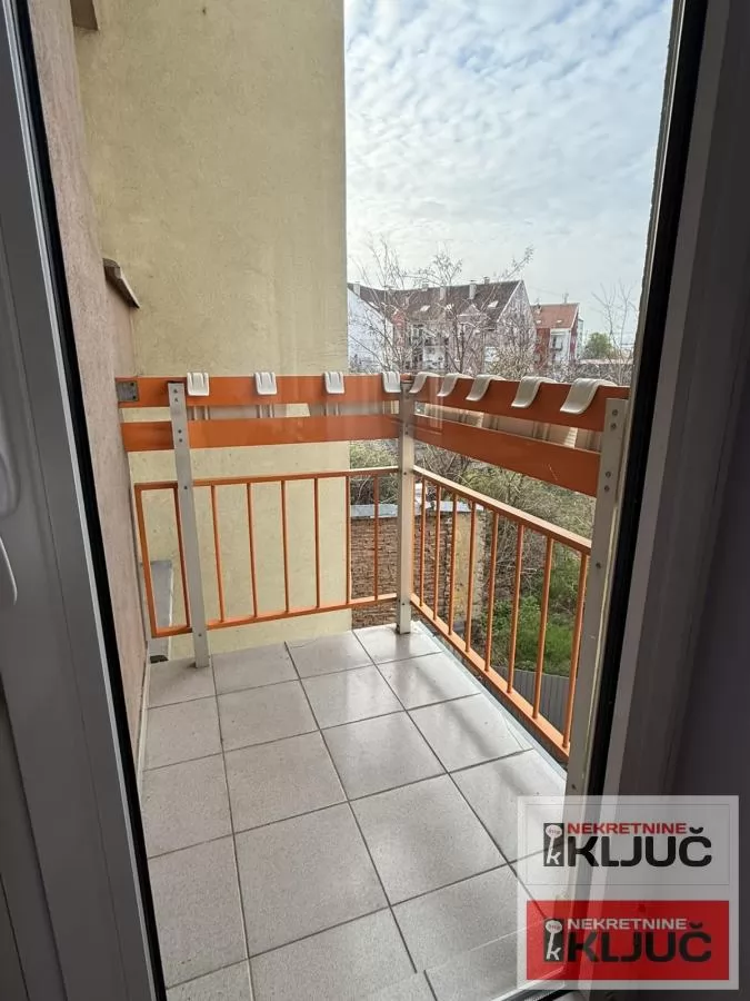 ROTKVARIJA IZDAJE SE JEDNOIPOSOBAN NAMEŠTEN STAN 14