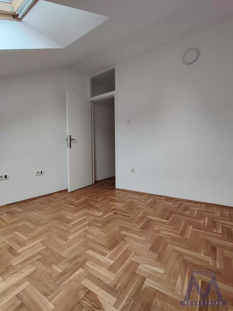 Stan,NOVI SAD,BULEVAR,kv: 71, € 165000, ID: 1019329 14