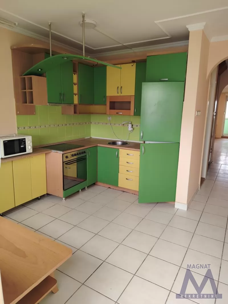 Stan,NOVI SAD,BULEVAR,kv: 71, € 165000, ID: 1019329 4