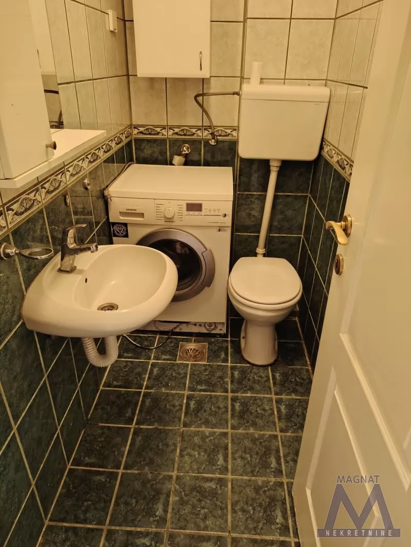 Stan,NOVI SAD,BULEVAR,kv: 71, € 165000, ID: 1019329 7