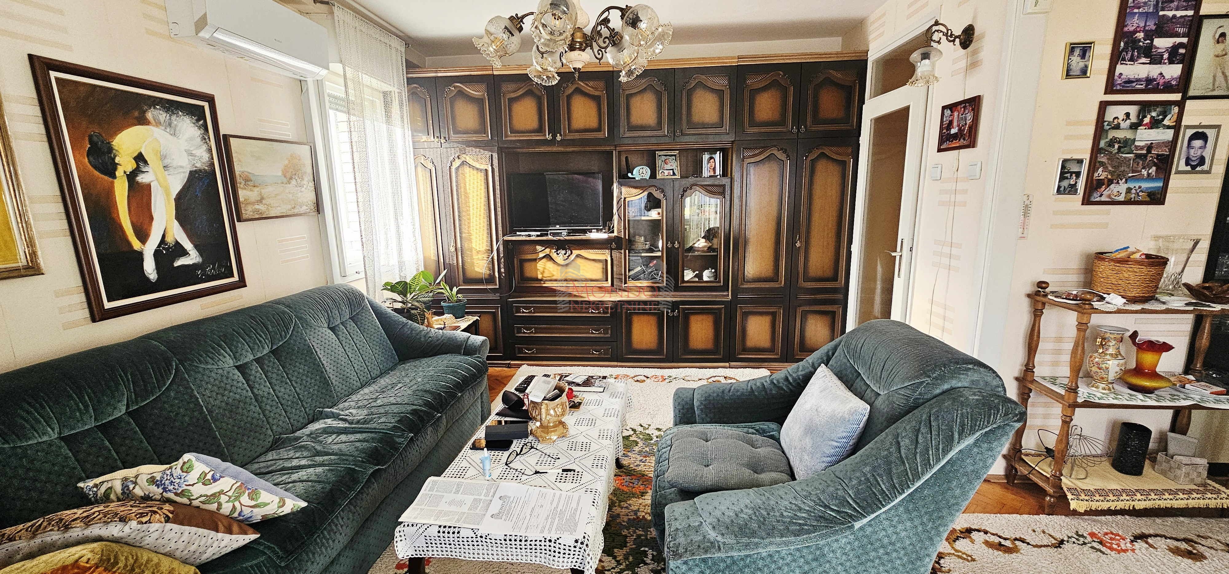 Odličan trosoban stan, 85 m2, IV sprat 4