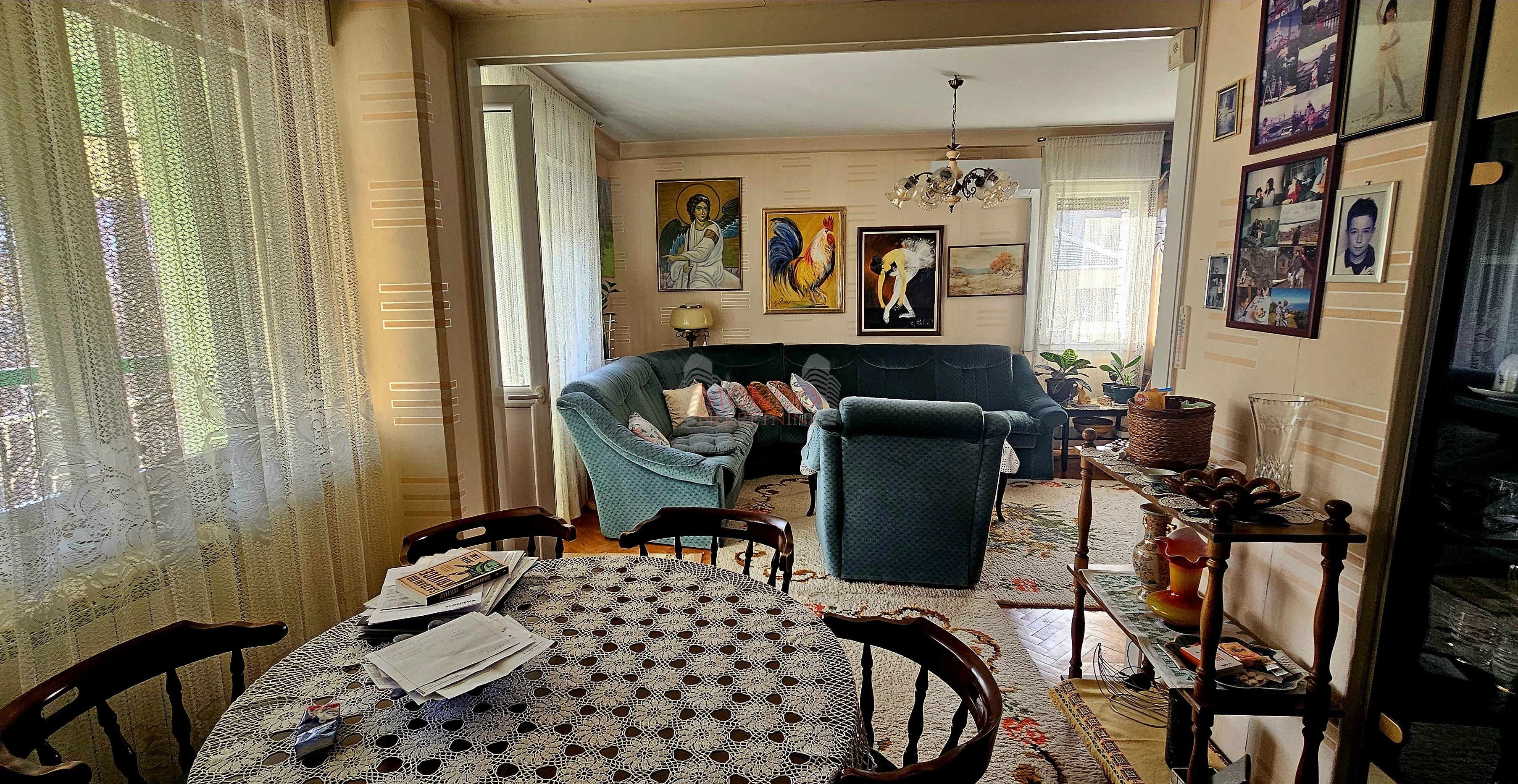 Odličan trosoban stan, 85 m2, IV sprat 8