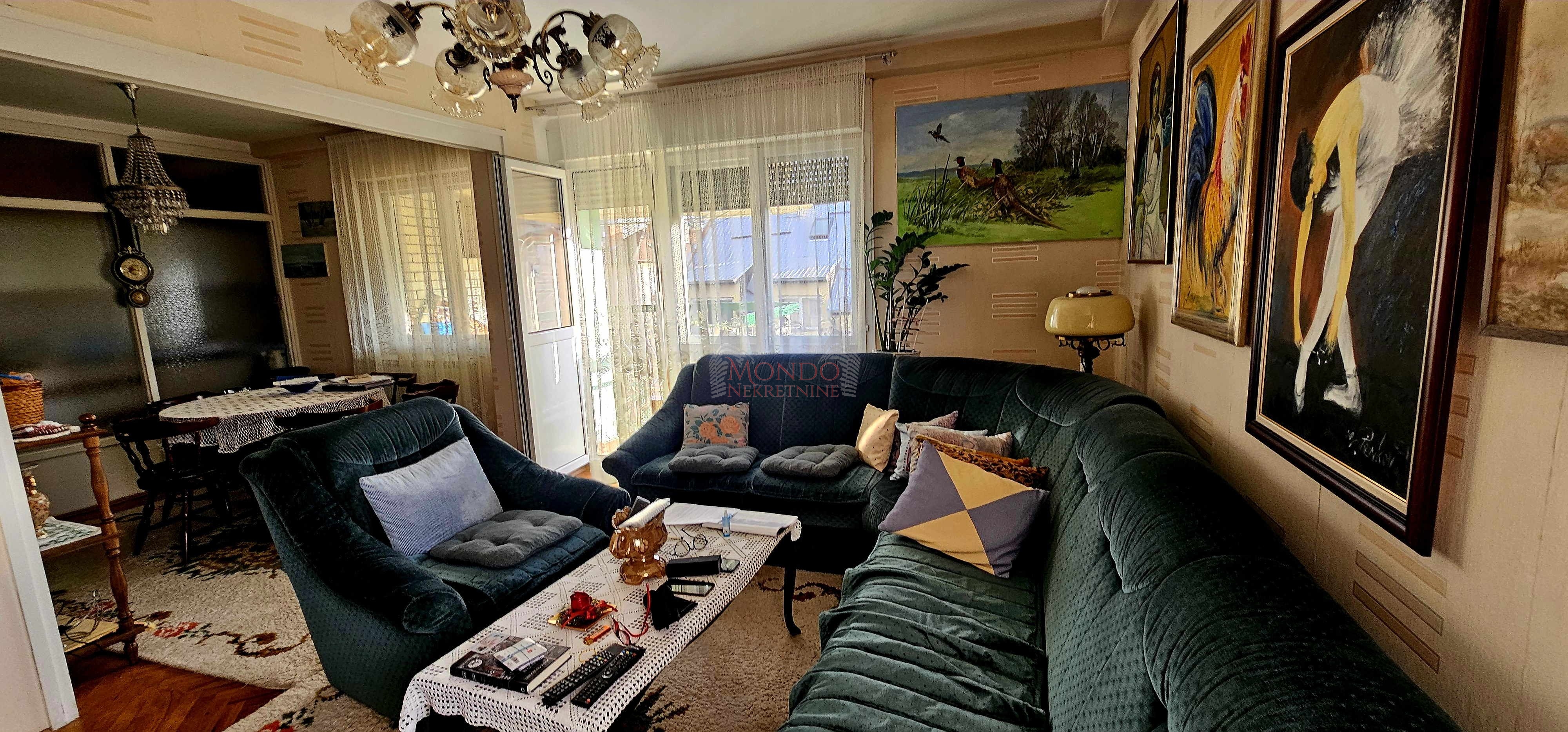 Odličan trosoban stan, 85 m2, IV sprat 6