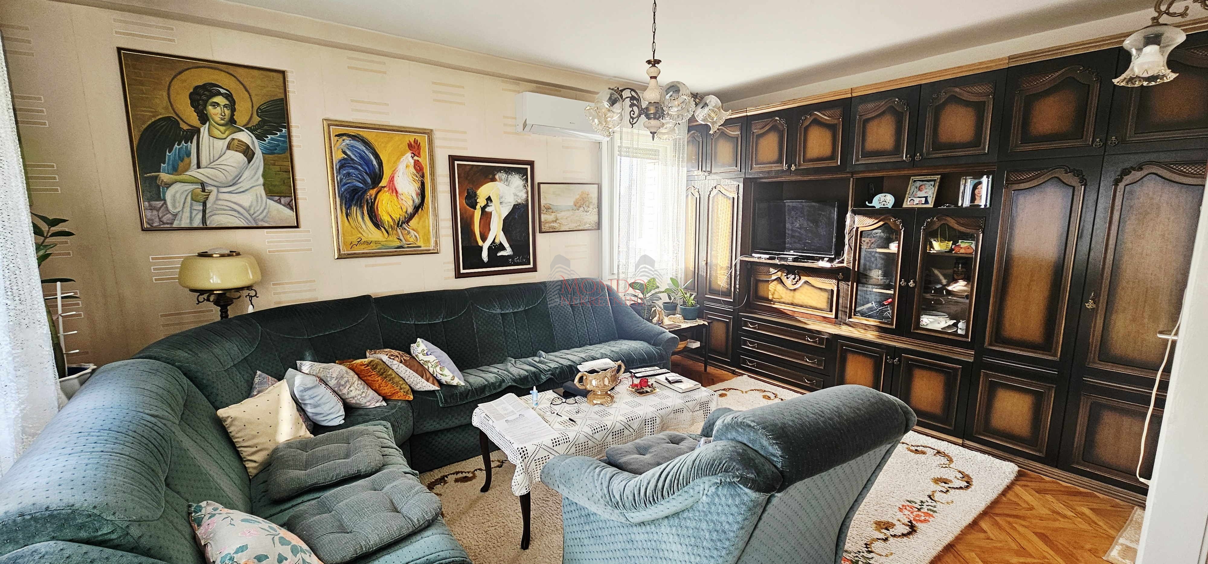 Odličan trosoban stan, 85 m2, IV sprat 5