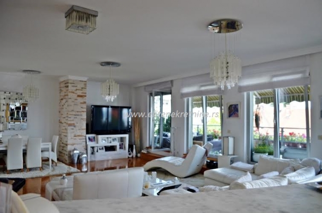 Izdavanje Luksuzni stanovi na Vračaru   garaža  novogradnja 1