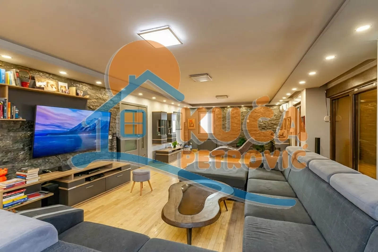 četvorosoban stan, 216 m2, Palilula, Ratka Sofijanića ID: p-016121 1