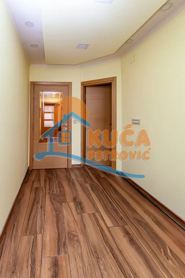 četvorosoban stan, 216 m2, Palilula, Ratka Sofijanića ID: p-016121 15