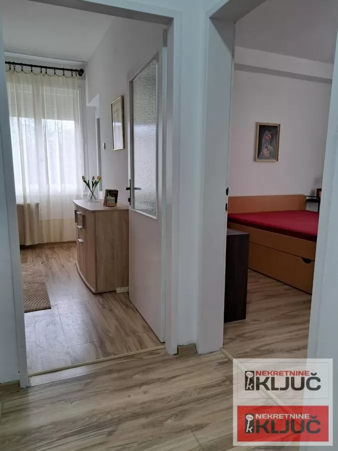 KOD SPENSA, 71m2, Trosoban, Odličan 13