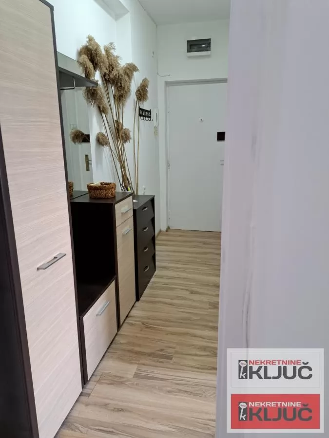 KOD SPENSA, 71m2, Trosoban, Odličan 14