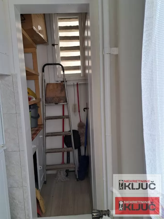 KOD SPENSA, 71m2, Trosoban, Odličan 17