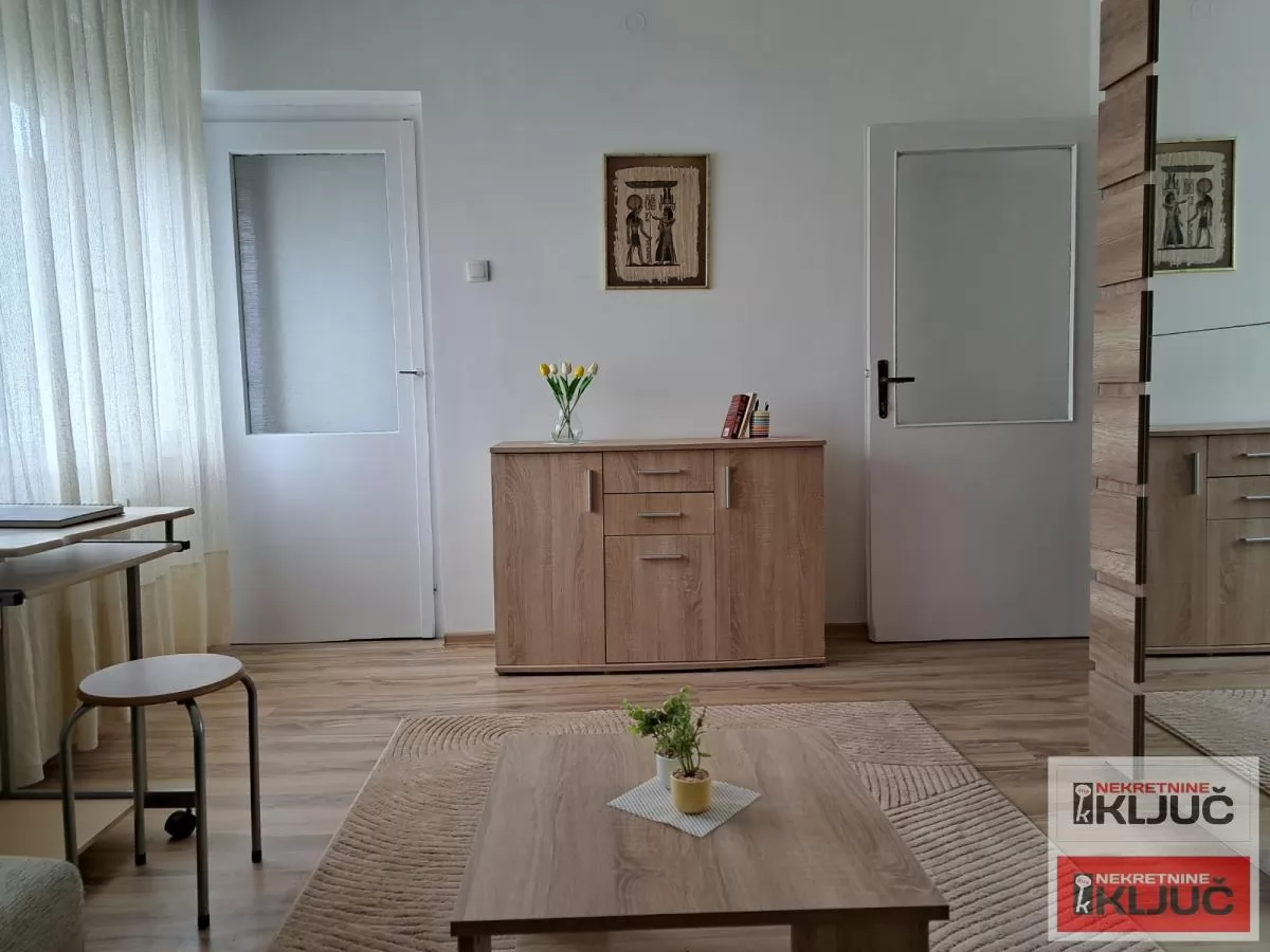 KOD SPENSA, 71m2, Trosoban, Odličan 5