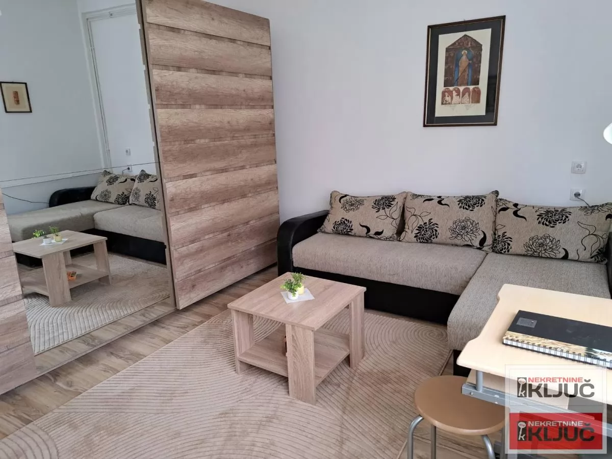 KOD SPENSA, 71m2, Trosoban, Odličan 6