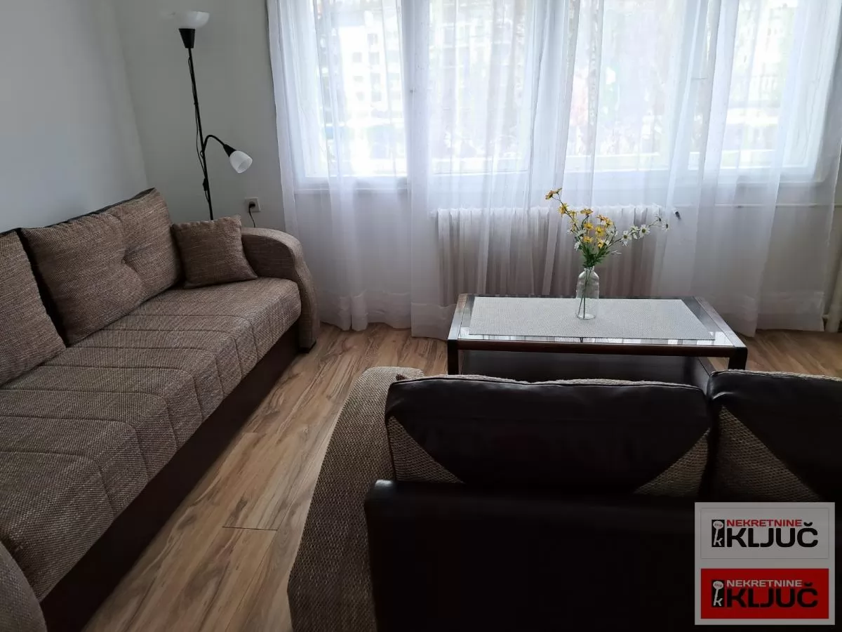 KOD SPENSA, 71m2, Trosoban, Odličan 8