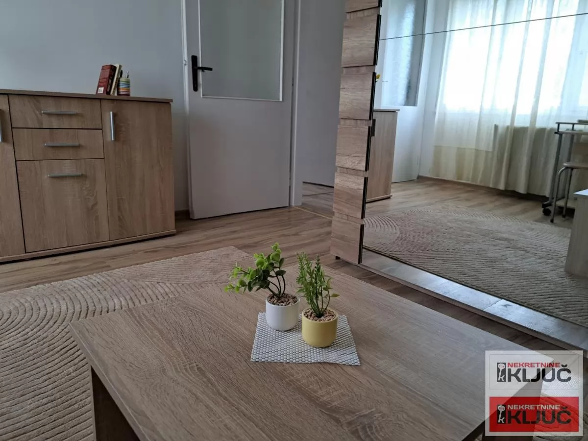 KOD SPENSA, 71m2, Trosoban, Odličan 9