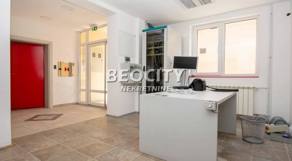 Lokal, 500 m2, Zemun, Ugrinovačka ID: 130580 1