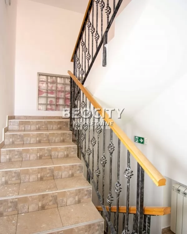 Lokal, 500 m2, Zemun, Ugrinovačka ID: 130580 7