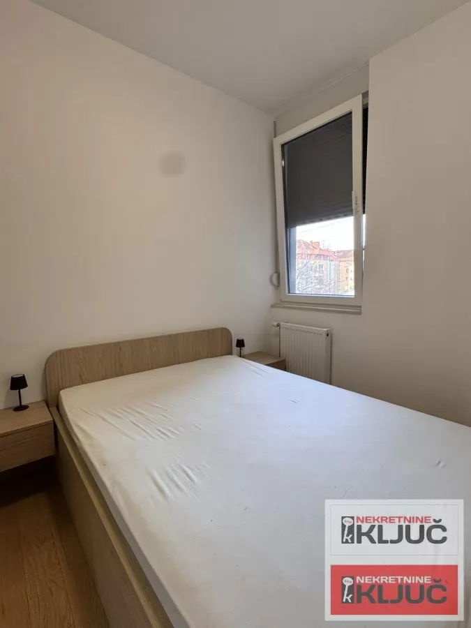 Odlican NOV stan preko puta Futoske pijace 5