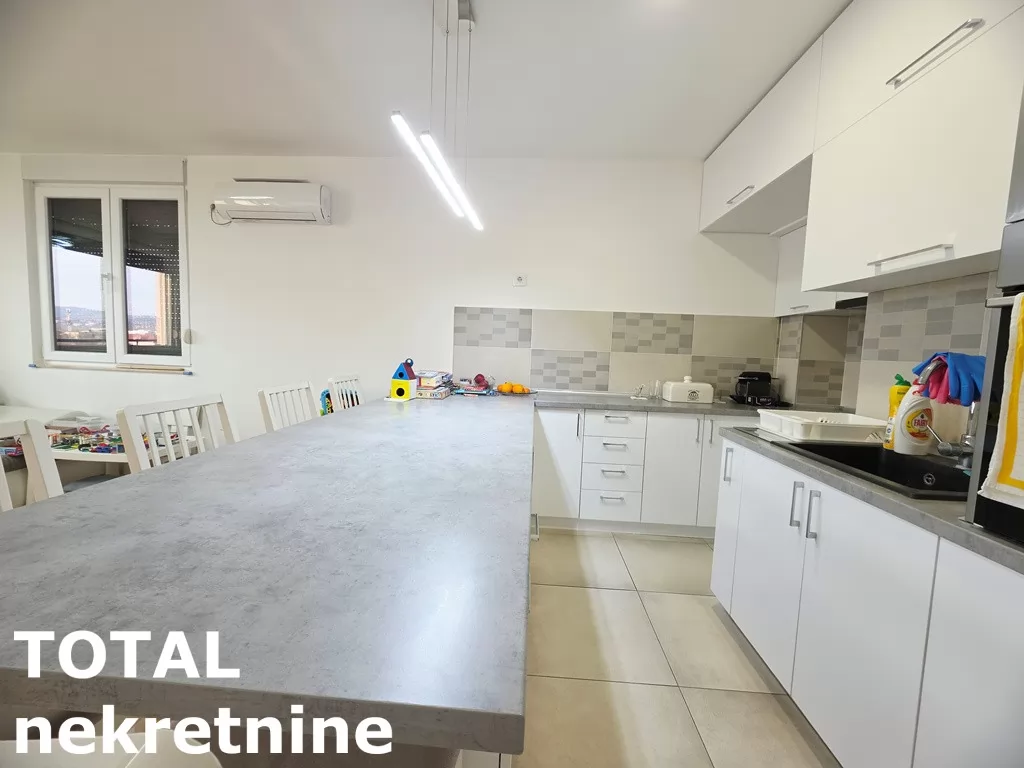 Stan,NOVI SAD,BULEVAR PATRIJARHA PAVLA,kv: 82.00, € 230000, ID: 1102452 17