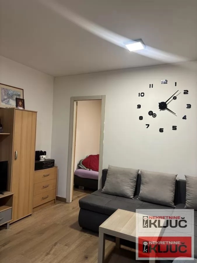 TELEP IZDAJE SE JEDNOIPOSOBAN NAMEŠTEN STAN 3