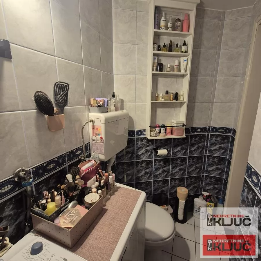 NOVO NASELJE, 24m2, Garsonjera, Polunamešten 7