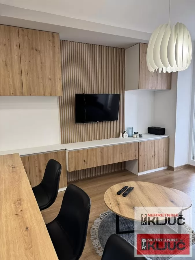 NOVO NASELJE IZDAJE SE JEDNOIPOSOBAN MODERNO OPREMLJEN STAN 2