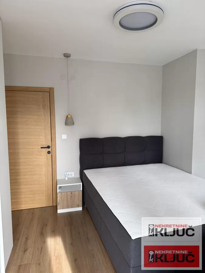 NOVO NASELJE IZDAJE SE JEDNOIPOSOBAN MODERNO OPREMLJEN STAN 6