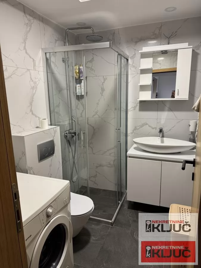 NOVO NASELJE IZDAJE SE JEDNOIPOSOBAN MODERNO OPREMLJEN STAN 7