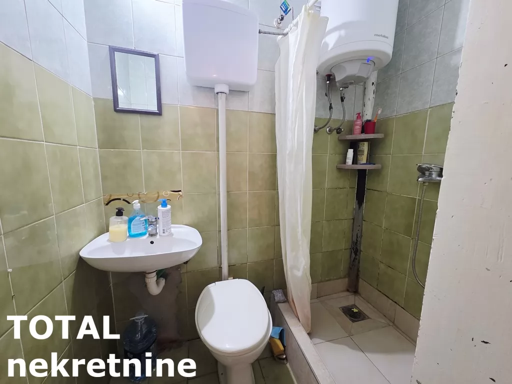 Stan,NOVI SAD,CENTAR,kv: 46.00, € 120000, ID: 1102300 8