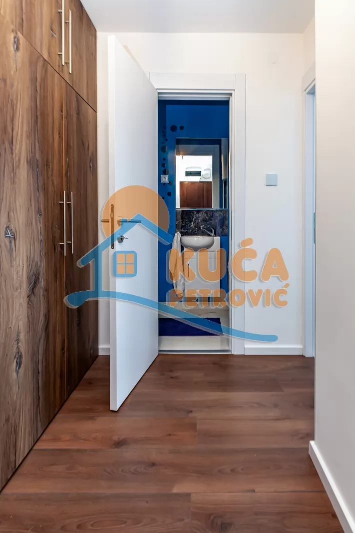 Trosoban stan, 79 m2, Bulevar Nemanjića, Vojvode Mišića ID: p-016125 10