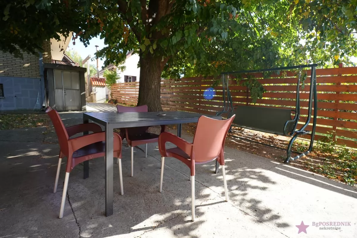 Voždovac, Beli potok, 300m2, 24.9a 10