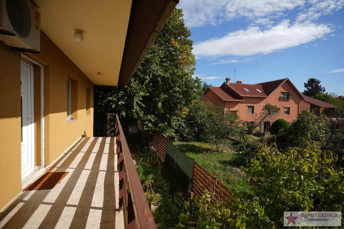 Voždovac, Beli potok, 300m2, 24.9a 9