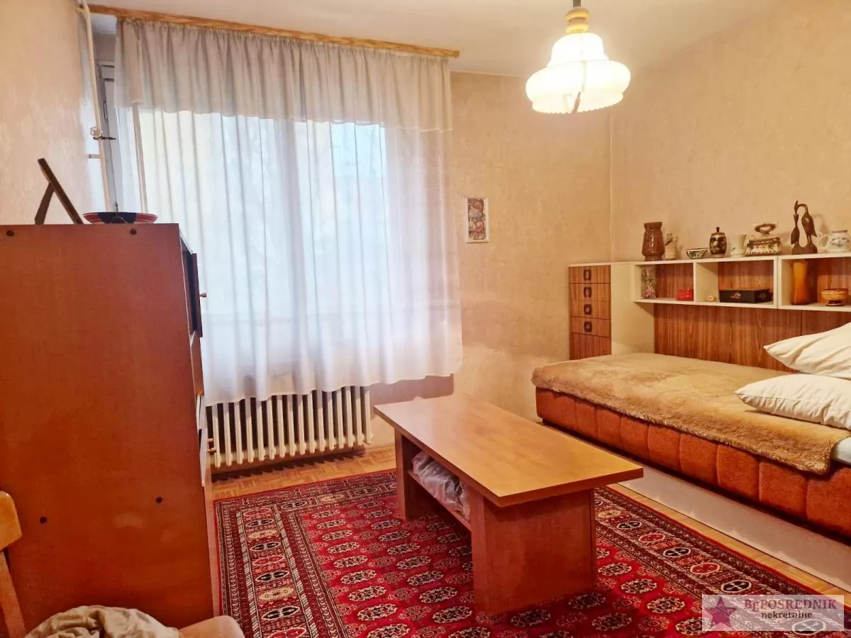 Čukarica, Julino brdo, miran kraj, uknjižen 51(lođa), cg 1