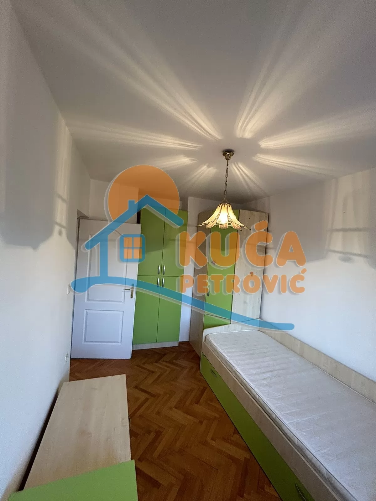 Dvosoban stan, 56 m2, Crveni Pevac, Pasterova ID: i-010258 13