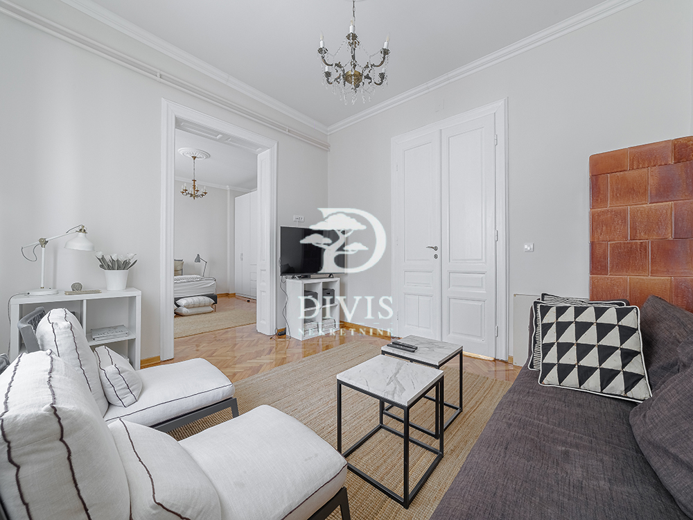 Krunska  Vračar  3 0 salonac sa velikom terasom 1