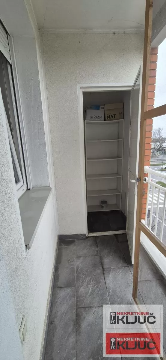 NAJLON PIJACA, 40m2, Dvosoban, Prazan sa kuhinjom za Poslovni prostor 6