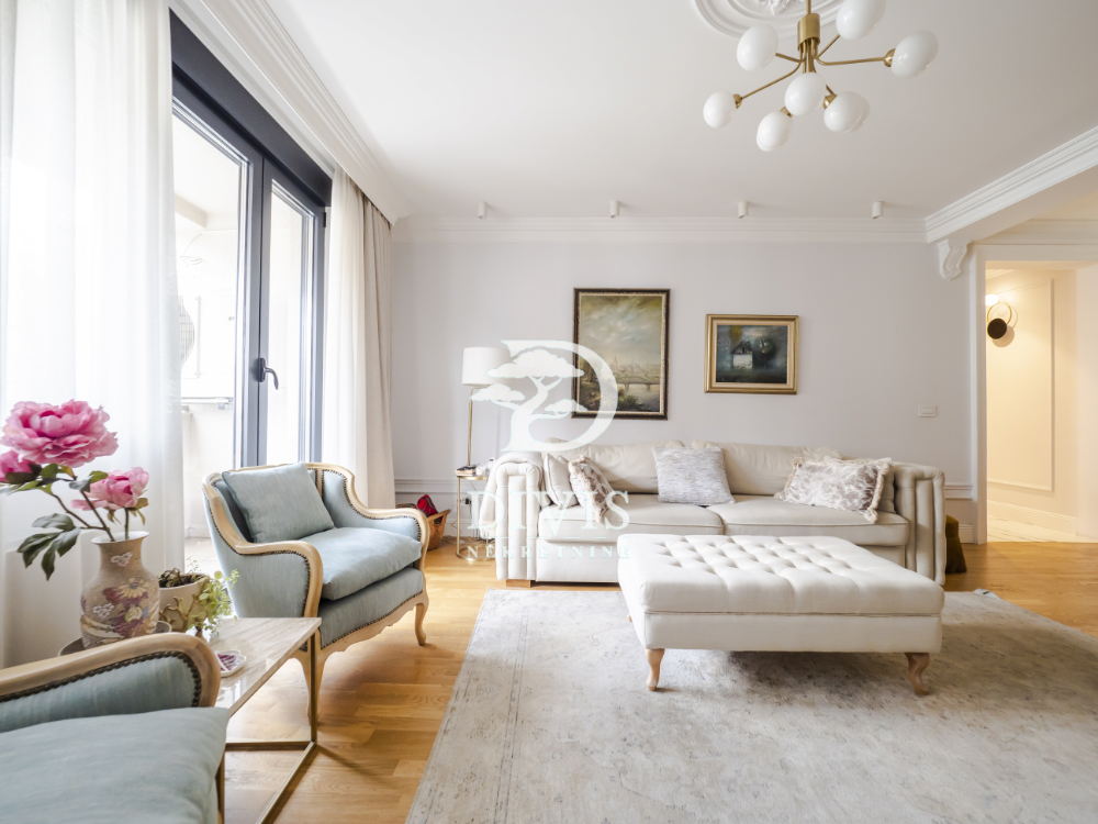 Moderan 4 0 stan na Lekinom brdu  2 garažna  100m2 1