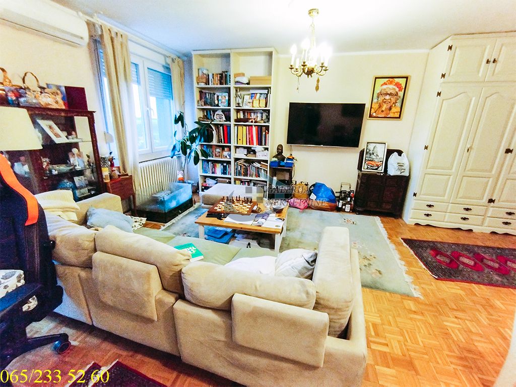 Voždovac  Banjica   Crnotravska 75m2 3