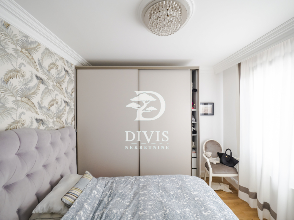 Moderan 4 0 stan na Lekinom brdu  2 garažna  100m2 4