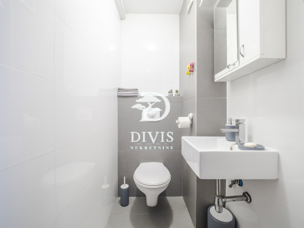 Namešten 3 0 dupleks na Zvezdari  Prespanska  94m2 5