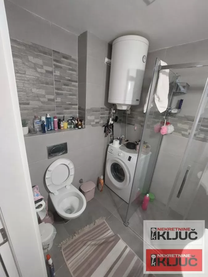 DETELINARA, 73m2, Trosoban, Odličan 12