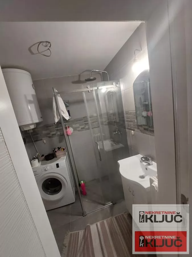 DETELINARA, 73m2, Trosoban, Odličan 13