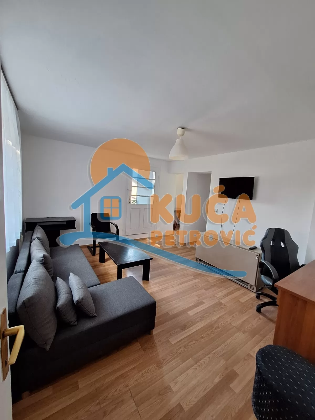 Dvosoban stan, 65 m2, Železnička stanica, Dimitrija Tucovića ID: i-016128 1