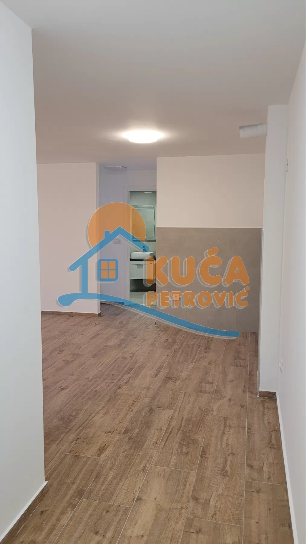 Jednosoban stan, 54 m2, Centar, Hajduk Veljkova ID: i-016134 4