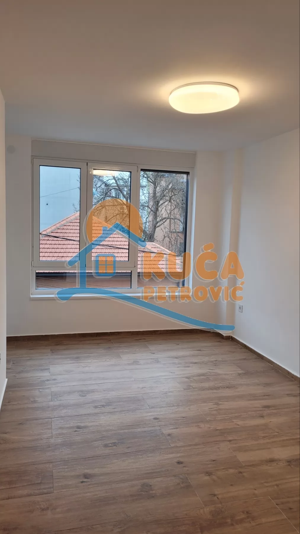 Jednosoban stan, 54 m2, Centar, Hajduk Veljkova ID: i-016134 5